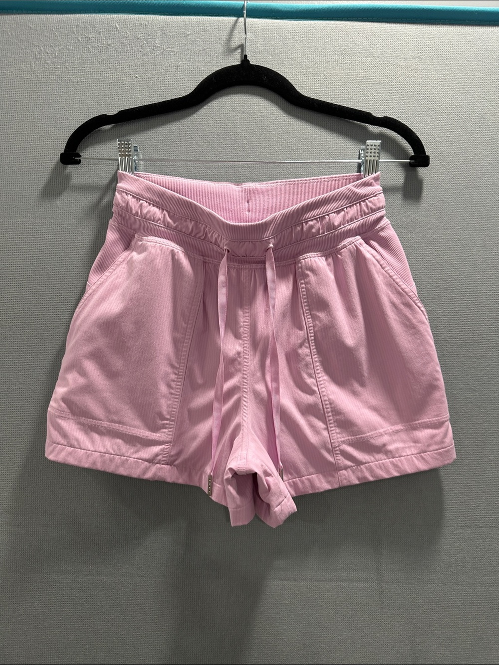 lululemon athletica Light Pink Drawstring Athletic Shorts size 2